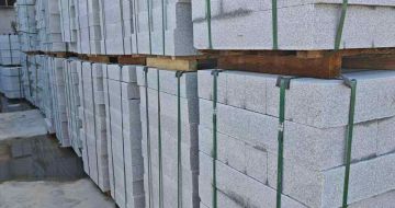 锦州芝麻白路牙石，路侧石