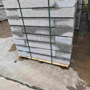 锦州芙蓉白路牙石，马路牙子