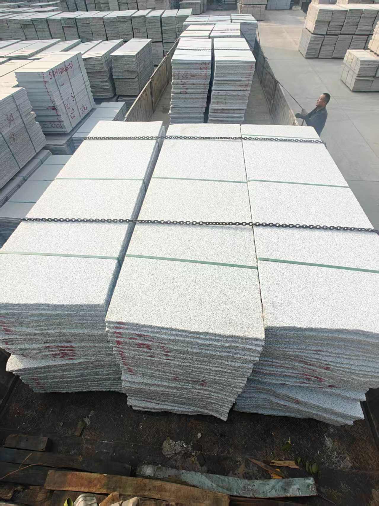 锦州芝麻白毛板，石材毛板