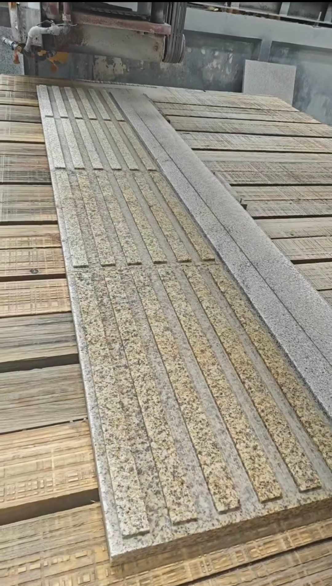 锦州黄金麻盲道石 盲条