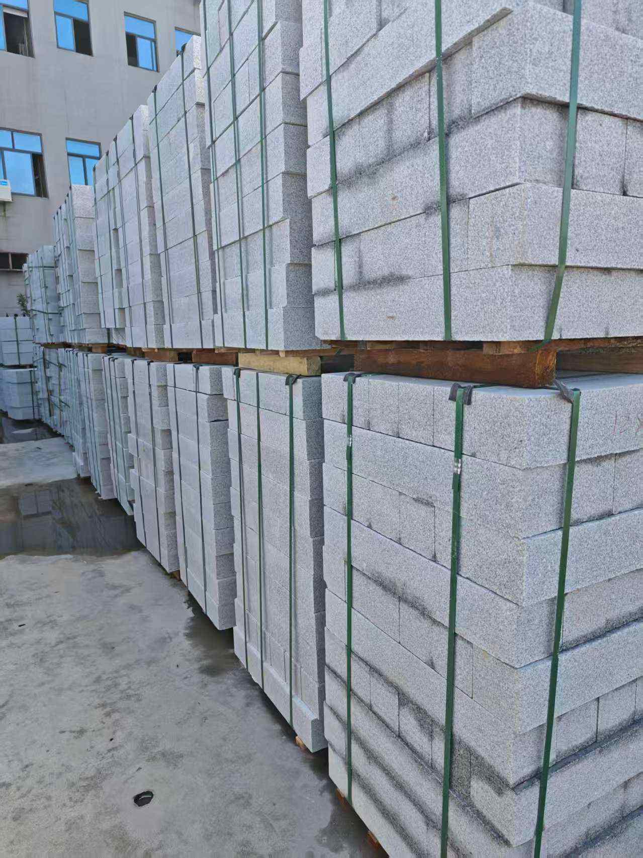 锦州芝麻白路牙石，路侧石