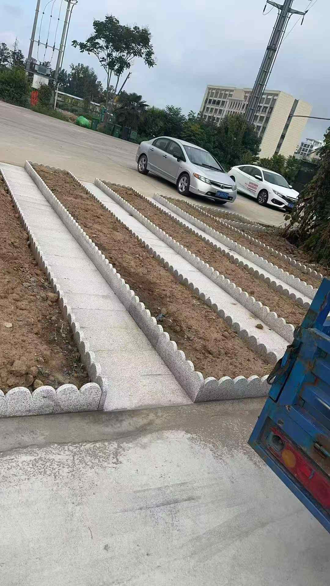 锦州芝麻白花边石